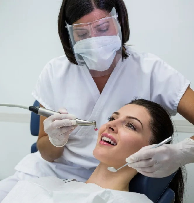 woman-at-dentist